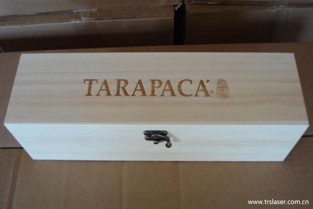 木制品采用激光打標(biāo)機(jī)雕刻的優(yōu)勢(shì)